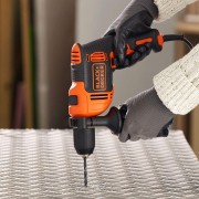 Trapano-a-percussione-710W-in-valigetta-BEH710K-foratura-metallo