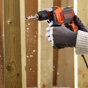 Trapano-a-percussione-710W-in-valigetta-BEH710K-legno