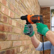 Trapano-a-percussione-710W-in-valigetta-BEH710K-foratura-mattoni