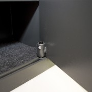 Cassaforte-muro-elettronica-con-ripiano-interno