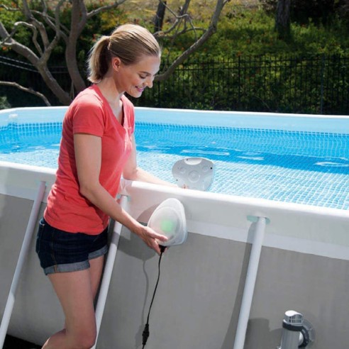 Luce-magnetica-LED-piscina-Intex-28698