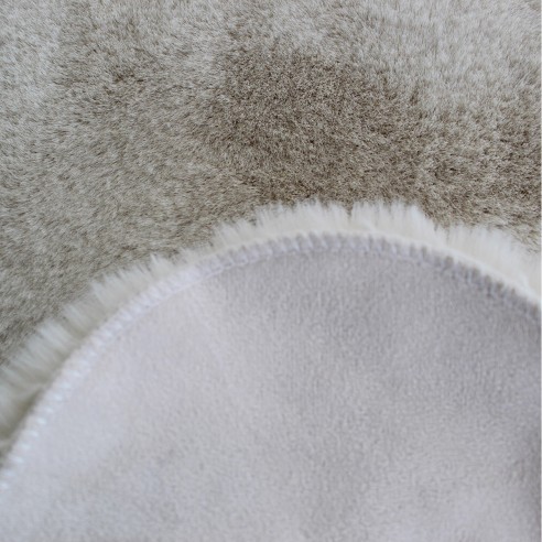 Tappeto Fur Beige in pelliccia sintetica Sobel