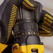 Trapano avvitatore V20 Stanley Fatmax 18V kit SFMCD700C2K coppia serraggio