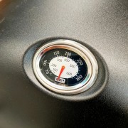 bbq-gas-weber-q-3200-termometro