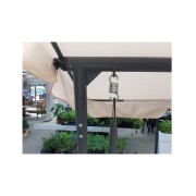 Dondolo 3 posti reclinabile con tettuccio ecru ambientata