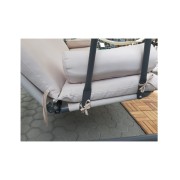 Dondolo 3 posti reclinabile con tettuccio ecru ambientata