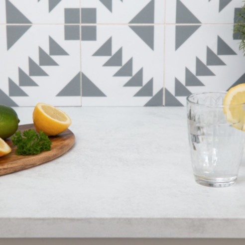 Pellicola adesiva per mobili in vinile Concrete white D-c-fix ambientata