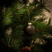 Pallina di Natale in vetro nero opaco Ø 6 cm