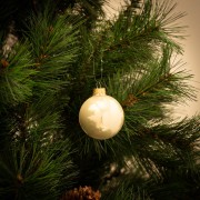Palline di Natale in vetro avorio lucido Ø 6 cm