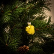 Pallina di Natale in vetro verde lucido Ø 6 cm