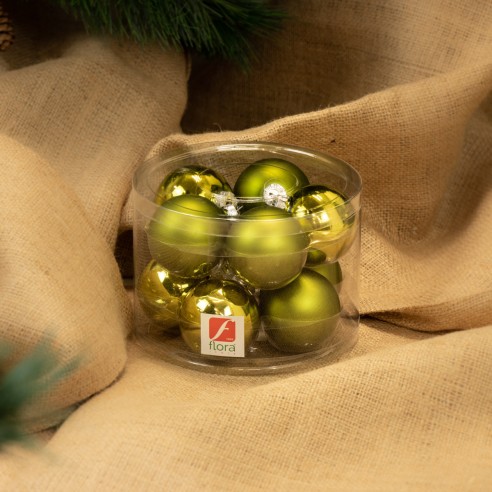 Palline di Natale in vetro verde Ø 6 cm conf da 10 pz ambientata
