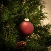 Pallina di Natale in vetro amaranto satinato Ø 8 cm