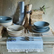 Servizio posate acciaio Zen 24pz carta da zucchero Tognana ambientato