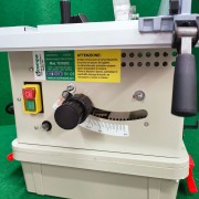 Banco sega con aspirazione incorporata TS 165 DC inclinazione