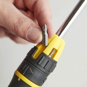 Cacciavite portainserti magnetico a cricchetto set 6 inserti Stanley 0-68-010