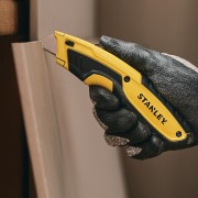 Coltello premium a lama a trapezio retrattile Stanley STHT10479-0