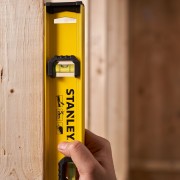 Livella in alluminio con profilo ad I 120 cm Stanley 0-42-076