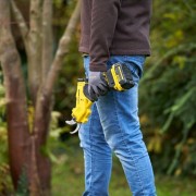 Forbice per potatura a batteria 18V V20 Li-Ion taglio 32 mm Stanley SFMCPP32B-XJ