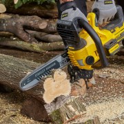 Motosega elettrica a batteria 30 cm 18V Stanley FatMax V20 SFMCCS630B-XJ