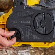 Motosega elettrica a batteria 30 cm 18V Stanley FatMax V20 SFMCCS630B-XJ