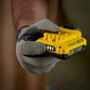 Set caricabatterie con 2 batterie 18V 2A V20 Stanley SFMCB12D2-QW