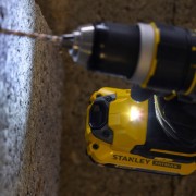 Trapano avvitatore a percussione Brushless 18V Stanley Fatmax V20 SFMCD721B-XJ