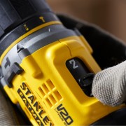 Trapano avvitatore a percussione Brushless 18V Stanley Fatmax V20 SFMCD721B-XJ