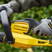 Tagliasiepi a batteria 18V lama 55 cm Stanley Fatmax V20 SFMCHT855B-XJ