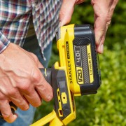 Tagliasiepi a batteria 18V lama 55 cm Stanley Fatmax V20 SFMCHT855B-XJ