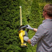 Tagliasiepi a batteria 18V lama 55 cm Stanley Fatmax V20 SFMCHT855B-XJ