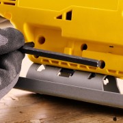 Seghetto alternativo a batteria 18V Stanley Fatmax V20 SFMCS600B-XJ