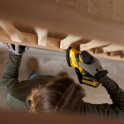 Levigatrice orbitale a delta per dettagli 18V Stanley Fatmax 20V SFMCW221B-XJ