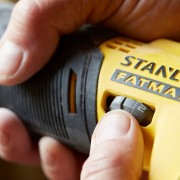 Utensile multifunzione a batteria 18V Stanley Fatmax V20 SFMCE500B-XJ velocità variabile