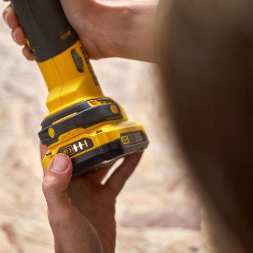 Utensile multifunzione a batteria 18V Stanley Fatmax V20 SFMCE500B-XJ