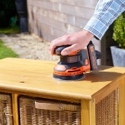 Levigatrice rotorbitale a batteria 18V PowerConnect Black + Decker BDCROS18N-XJ