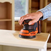 Levigatrice rotorbitale a batteria 18V PowerConnect Black + Decker BDCROS18N-XJ