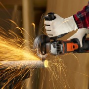 Smerigliatrice angolare a batteria 18V 125 mm PowerConnect Black + Decker BCG720N-XJ