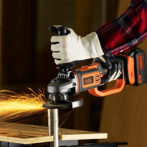Smerigliatrice angolare a batteria 18V 125 mm PowerConnect Black + Decker BCG720N-XJ