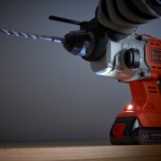 Tassellatore SDS Plus a batteria 18V PowerConnect Black + Decker BCD900B-XJ