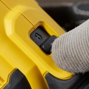 Smerigliatrice angolare a batteria 18V Stanley Fatmax V20 SFMCG400B-XJ