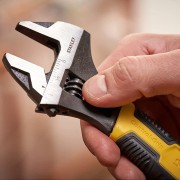 Chiave regolabile a rullino 150 mm Stanley 0-90-947