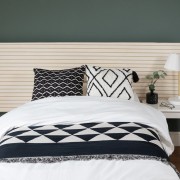 Pellicola adesiva per mobili Doghe in legno D-c-fix ambientata