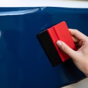 Pellicola adesiva per mobili blu navy D-c-fix applicazione