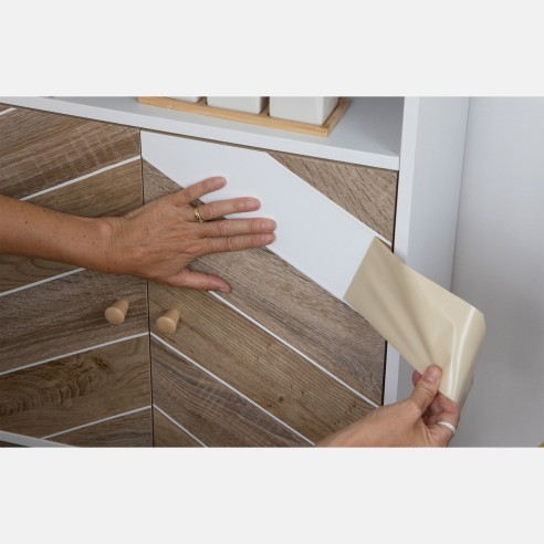 Pellicola adesiva per mobili legno Sonoma Eiche D-c-fix applicazione