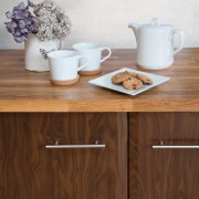 Pellicola adesiva per mobili legno Betulla mela marrone D-c-fix ambientata