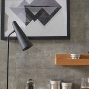 Pannelli adesivi per pareti Solid Concrete 30,5x30,5cm Wall Tiles d-c-fix ambientata