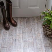 Piastrelle adesive per pavimenti Rustik Oak Floor Tiles d-c-fix ambientate