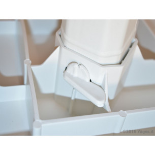 Tavolo-da-giardino-Bianco-Progarden-in-resina-80-x-75-x-h-72 2