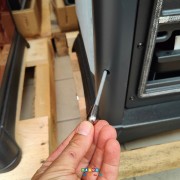 Stufa a legna Gemma Forno Bianco La Nordica comando griglia inferiore