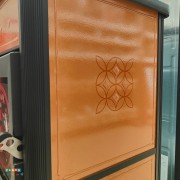 Stufa a legna Decor C con forno Cuoio EK63 rivestimento laterale